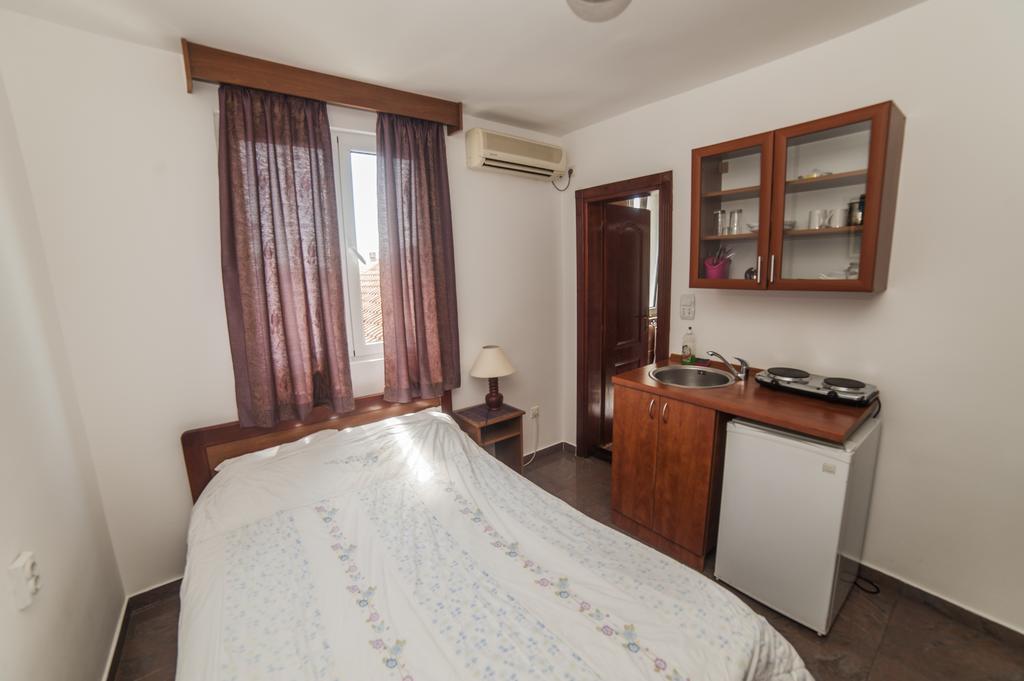 Mijovic Apartments Budva Oda fotoğraf